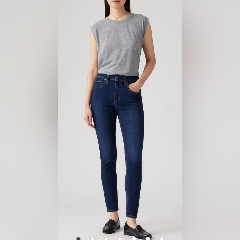 Levi’s 721 high rise skinny, EUC